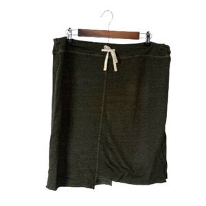 Sundry EVEREVE Green Athletic Lounge Mini Skirt Pull On Comfort Size 3 Large